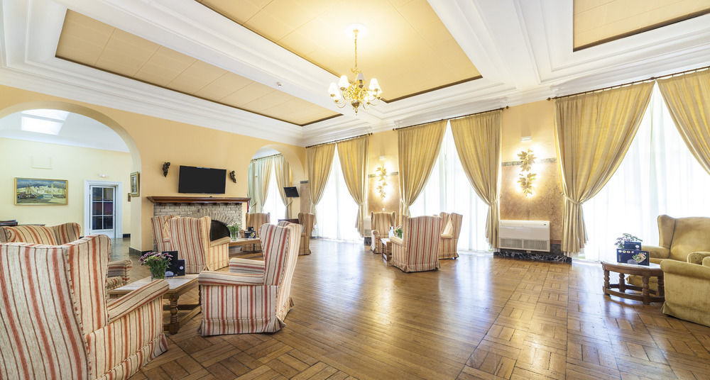 Globales Reina Cristina 4*