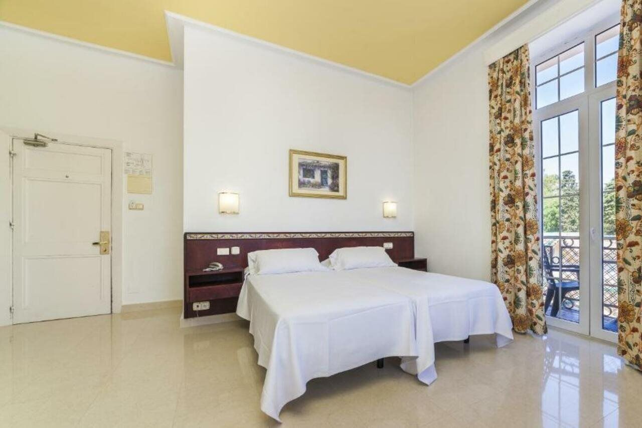 Globales Reina Cristina 4* Algeciras